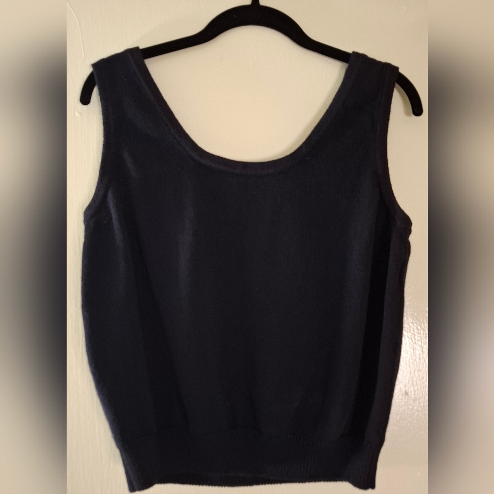 Classic Black Sleeveless St John Top Size M